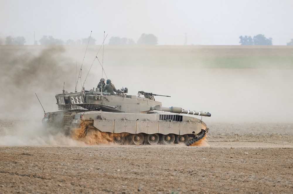 IDF Deploys Tanks, Elite Units, Iron Dome on Gaza Front 1