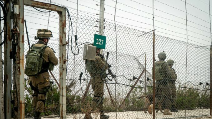 IDF Crosses Lebanon Border Fence to Collect Intelligence 1 IDF Crosses Lebanon Border Fence to Collect Intelligence 1